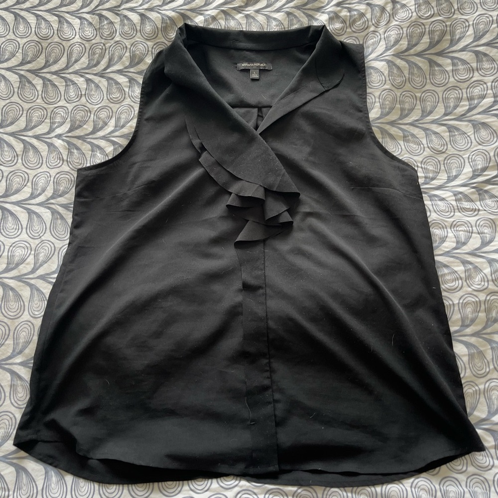 Banana Republic Black Top Size Large